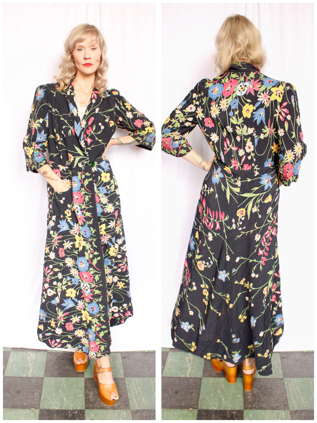 Early 1940s Bright Cold Rayon Floral Robe - Large