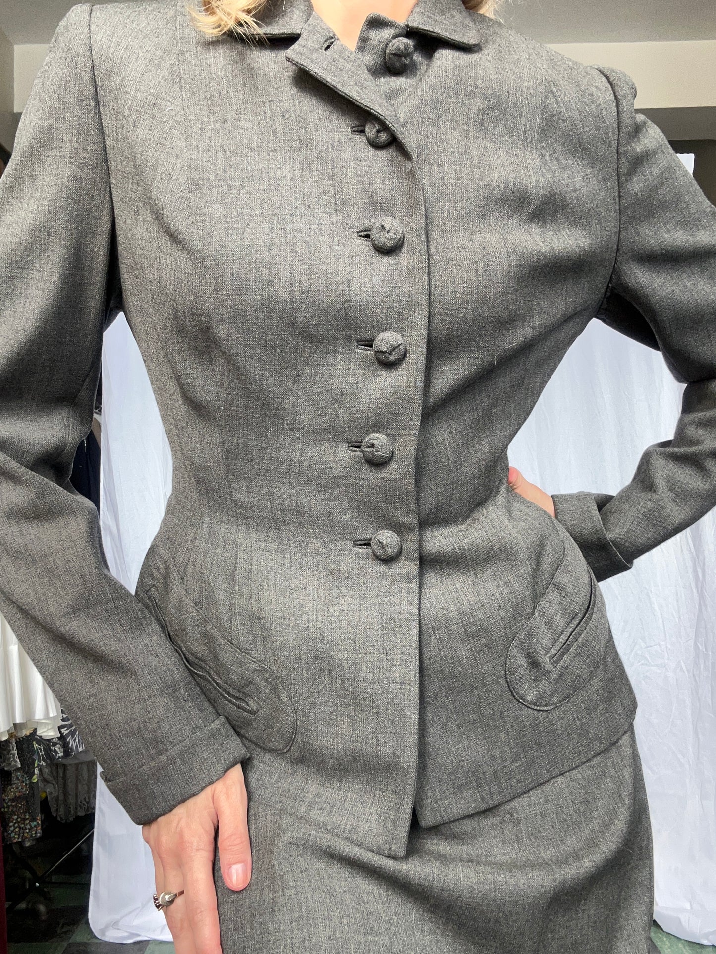 1950s Peck & Peck Charcoal 2pc Suit - Medium