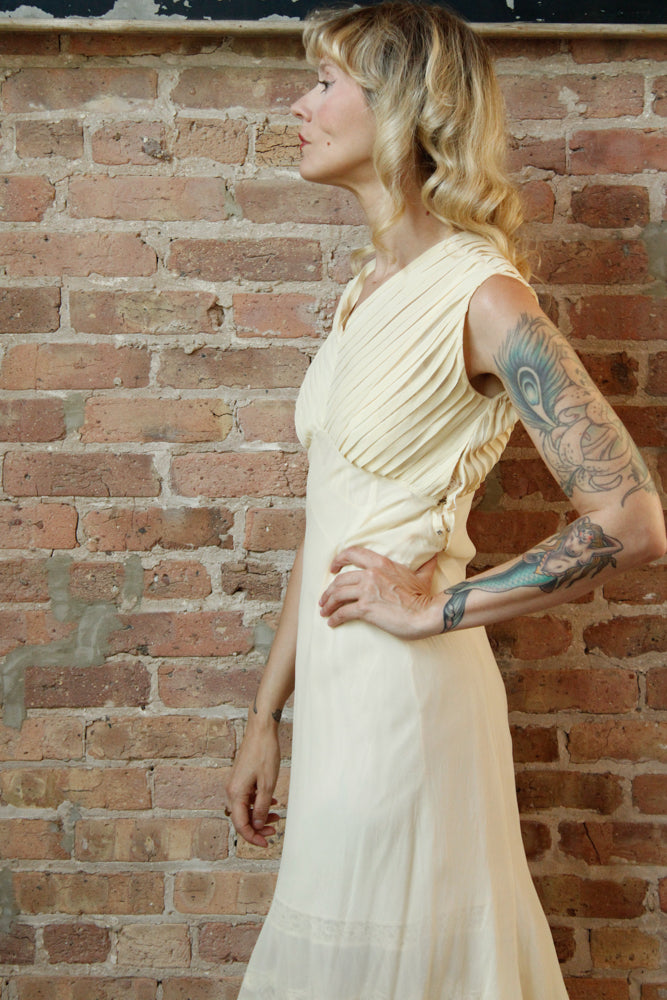 1930s Nude Silk Chiffon Bias Cut Gown - S/M