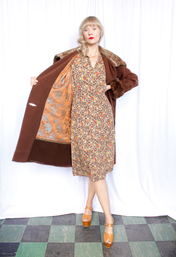 1920s Cocoon Wool Brown Deco Coat with Fur Collar & Cuffs - S/M