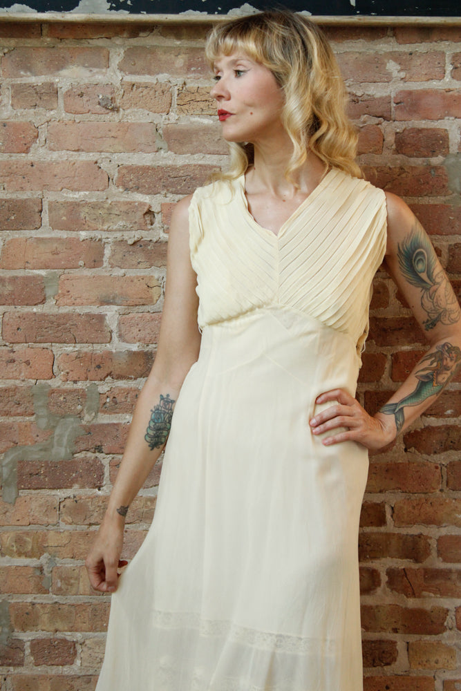 1930s Nude Silk Chiffon Bias Cut Gown - S/M