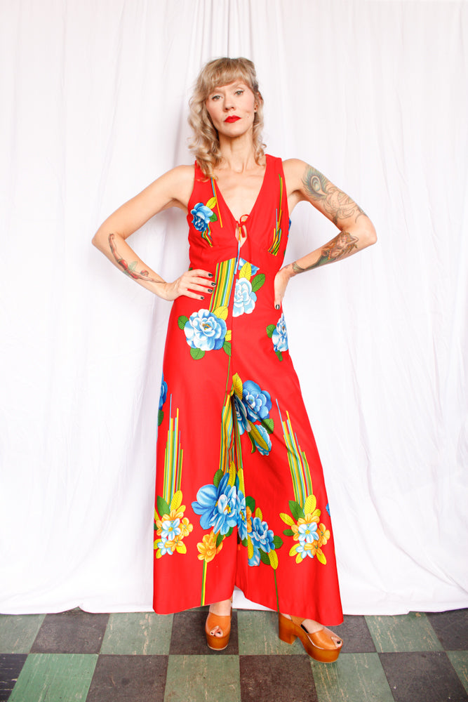 1970s Floral Tori Richards Red Jumpsuit - Medium