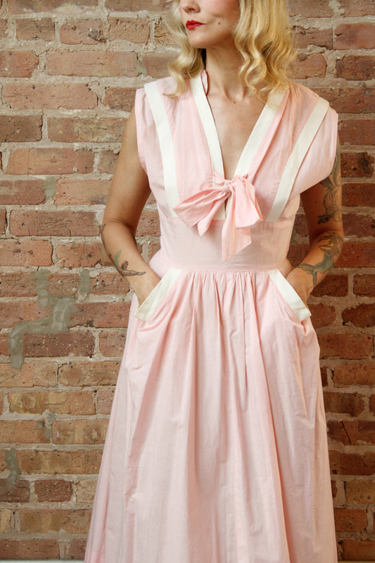 1950s Pink Pretty Bow Dress - S/M