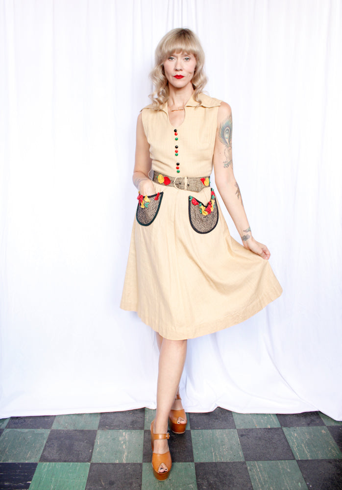 1953 "Straw Circuit" Vicky Vaughn Basket Weave with Posies Cotton Dress - Small