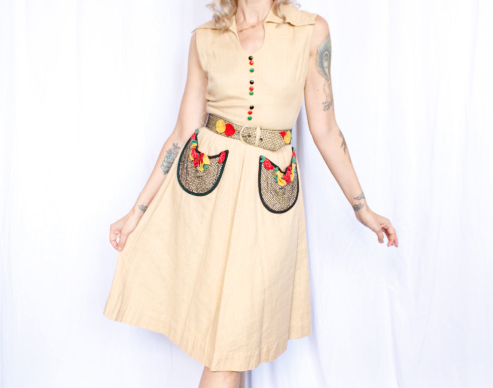 1953 "Straw Circuit" Vicky Vaughn Basket Weave with Posies Cotton Dress - Small