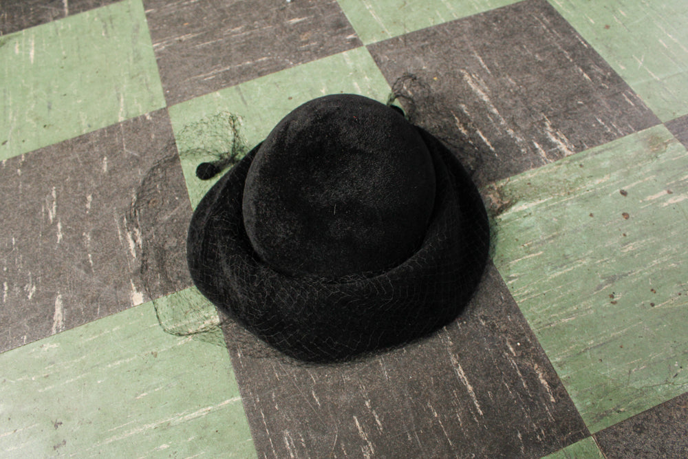 1940s Veiled Black Hat