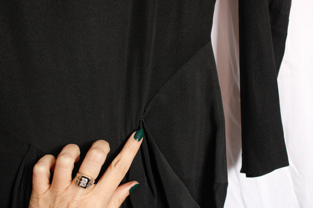 1940s Blade Runner Black Rayon Dress - Medium