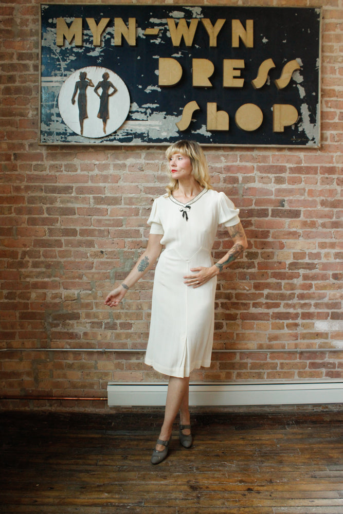 1930s Ivory Crepe Beaded Bow Dress - S/M