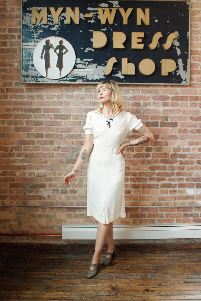 1930s Ivory Crepe Beaded Bow Dress - S/M