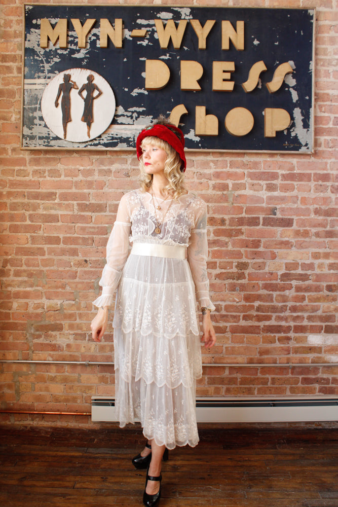 1900s Velvet Feather Edwardian Hat
