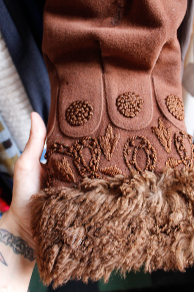 1920s Cocoon Wool Brown Deco Coat with Fur Collar & Cuffs - S/M