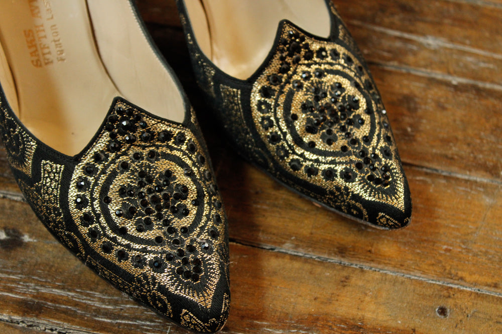 1950s Saks Fifth Ave Black & Gold Heels - 8.5N