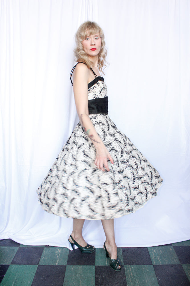 1950s Feather Pattern Lace Cocktail Dress - Small