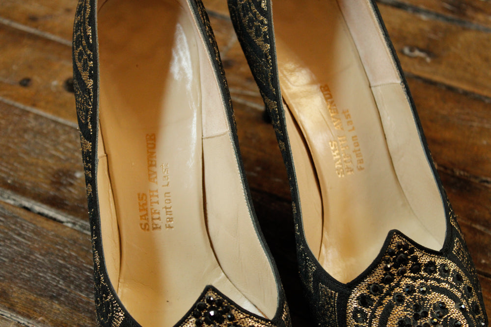 1950s Saks Fifth Ave Black & Gold Heels - 8.5N