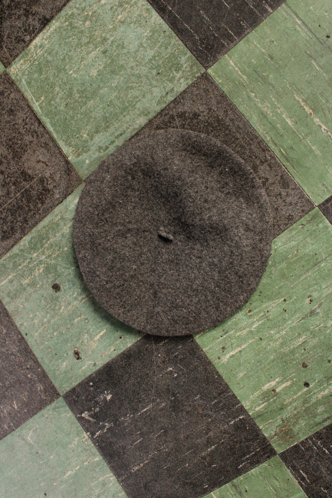 1960s Charcoal Gray Wool Beret