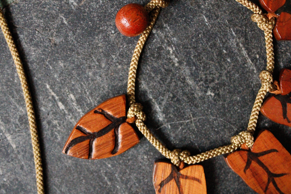 1940s Wooden Leaves & Acorn Cord Necklace & Bracelet Set
