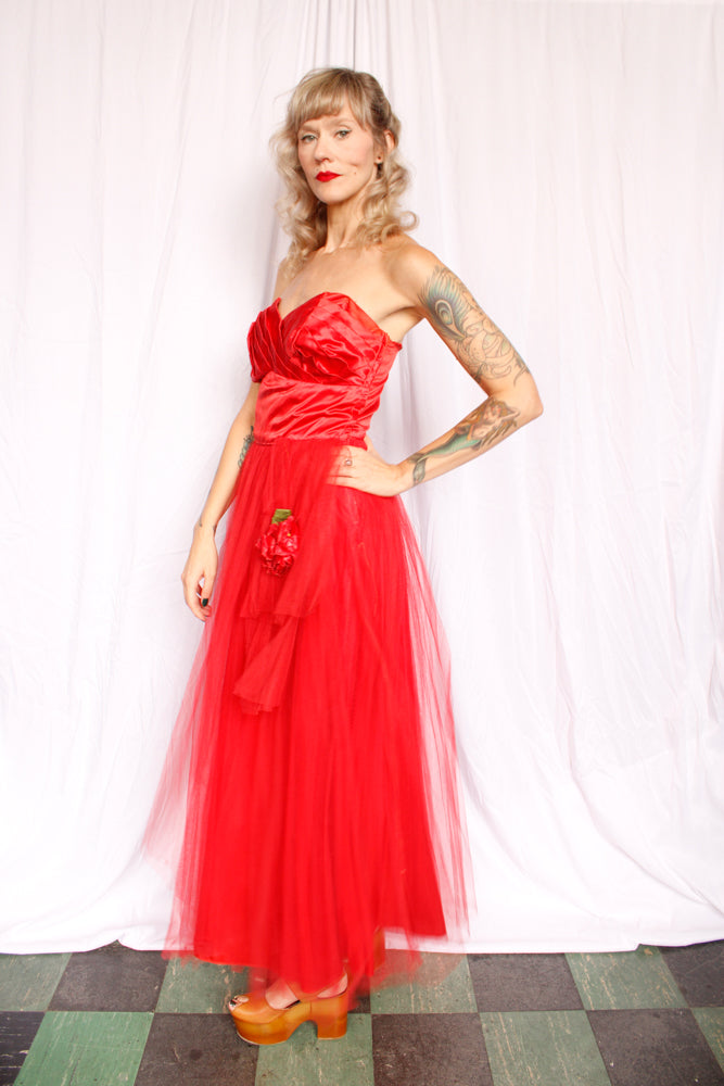 1940s Red Formal Tulle Strapless Gown - Medium