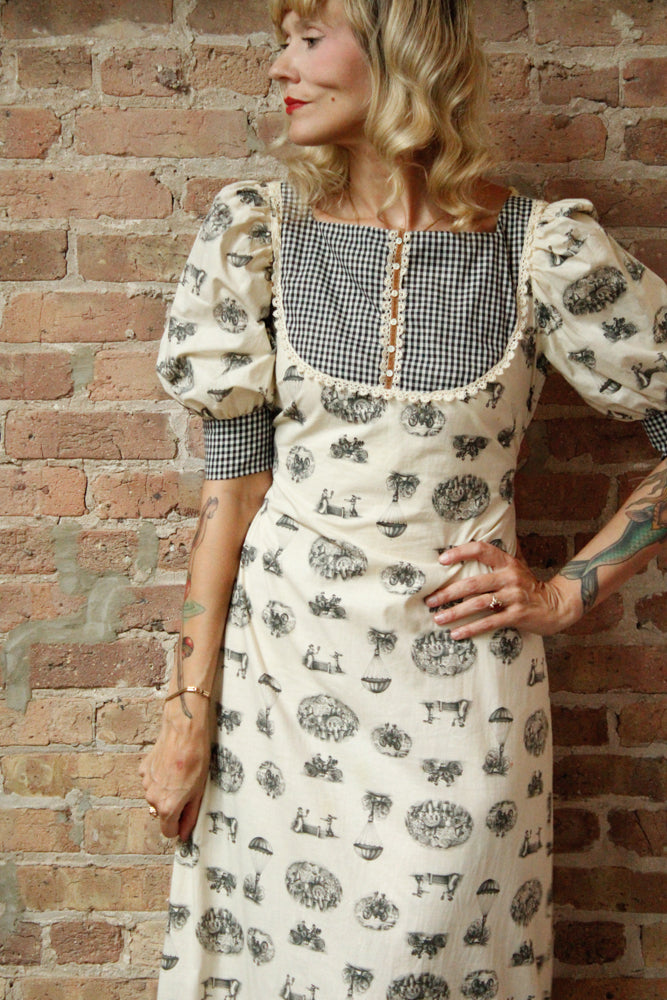 1970s Marianne Folk Print Maxi Dress - S/M