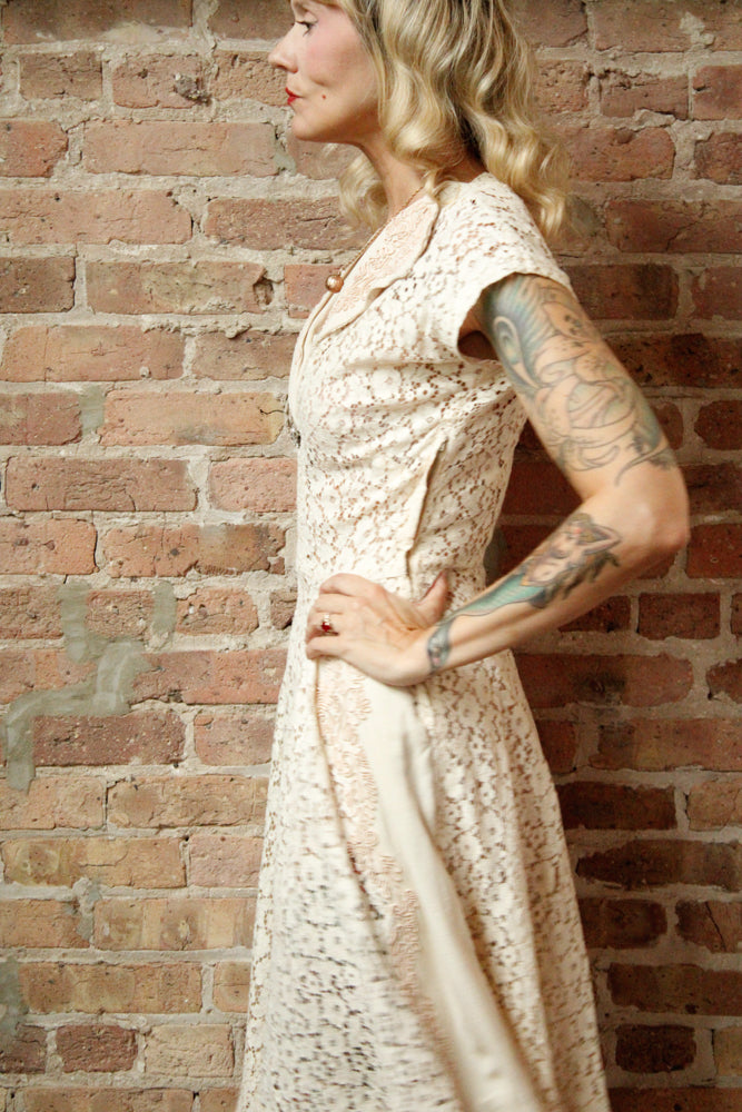 1950s Mademoiselle Juliette Ivory Lace Dress - Small