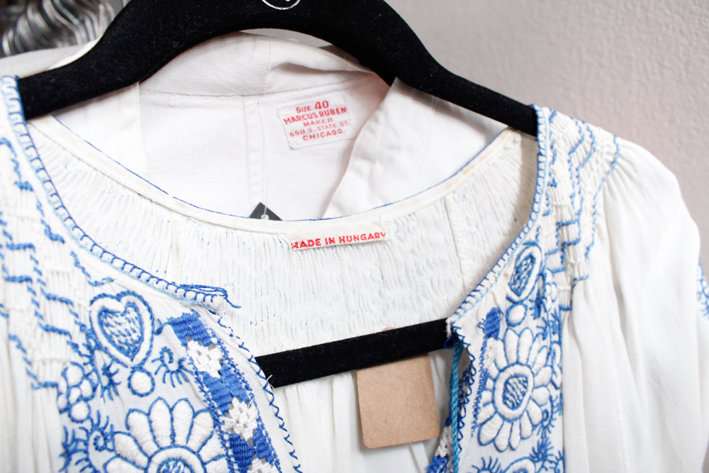 1930s Hungarian Heart Rayon Folk Blouse - S/M