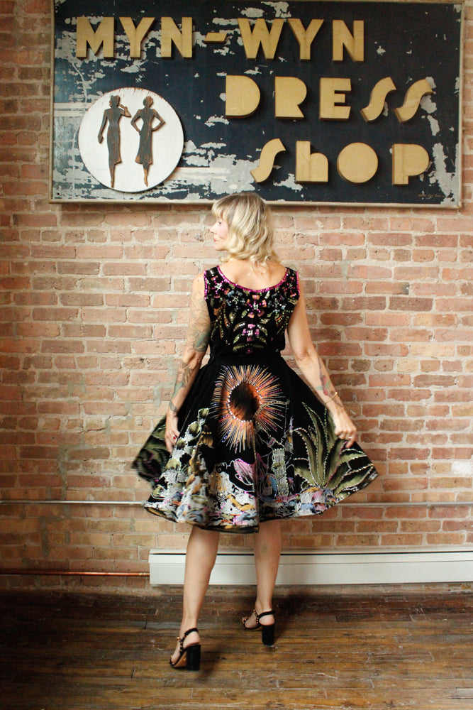 1950s Popocatépetl & Iztaccihuati Love Story Handpainted Mexican Folk Dance Outfit - Medium