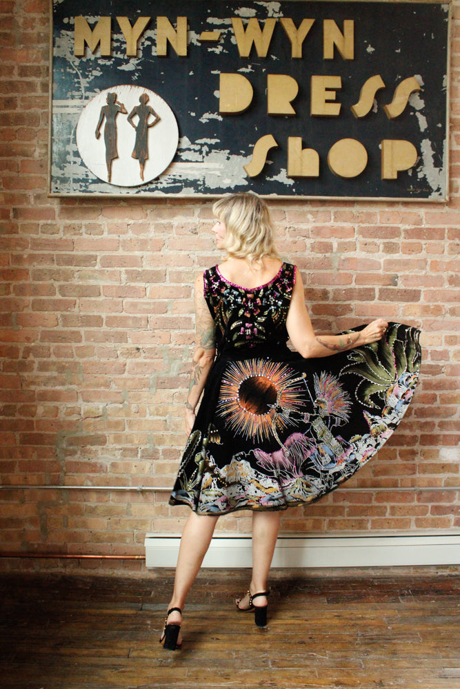1950s Popocatépetl & Iztaccihuati Love Story Handpainted Mexican Folk Dance Outfit - Medium