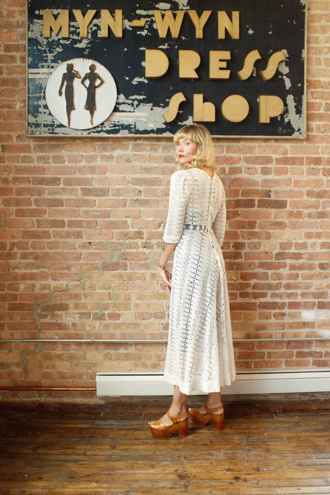 1900s Edwardian Eyelet Cotton Gown - Small