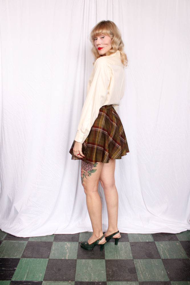 1990s Paul Stuart Buttercream Yellow Poplin Shirt - Medium