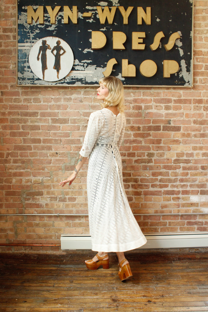 1900s Edwardian Eyelet Cotton Gown - Small
