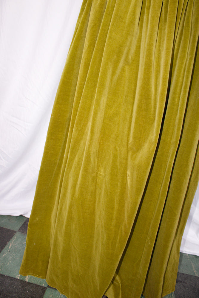 1940s Pistachio Green Velvet Gown - M/L