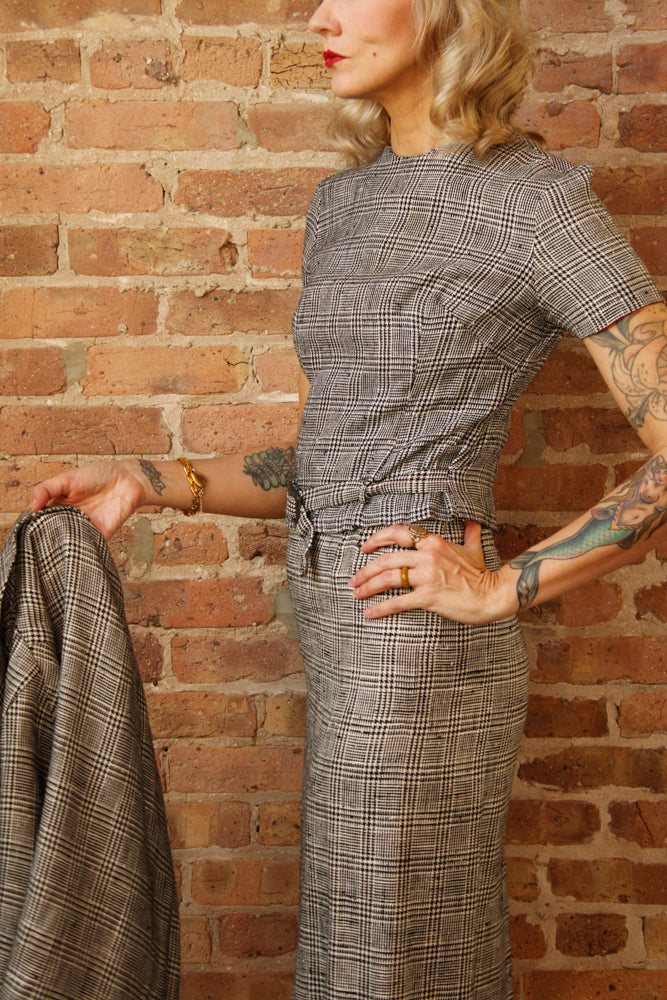 1960s 3pc Houndstooth Suit with Cape - Small