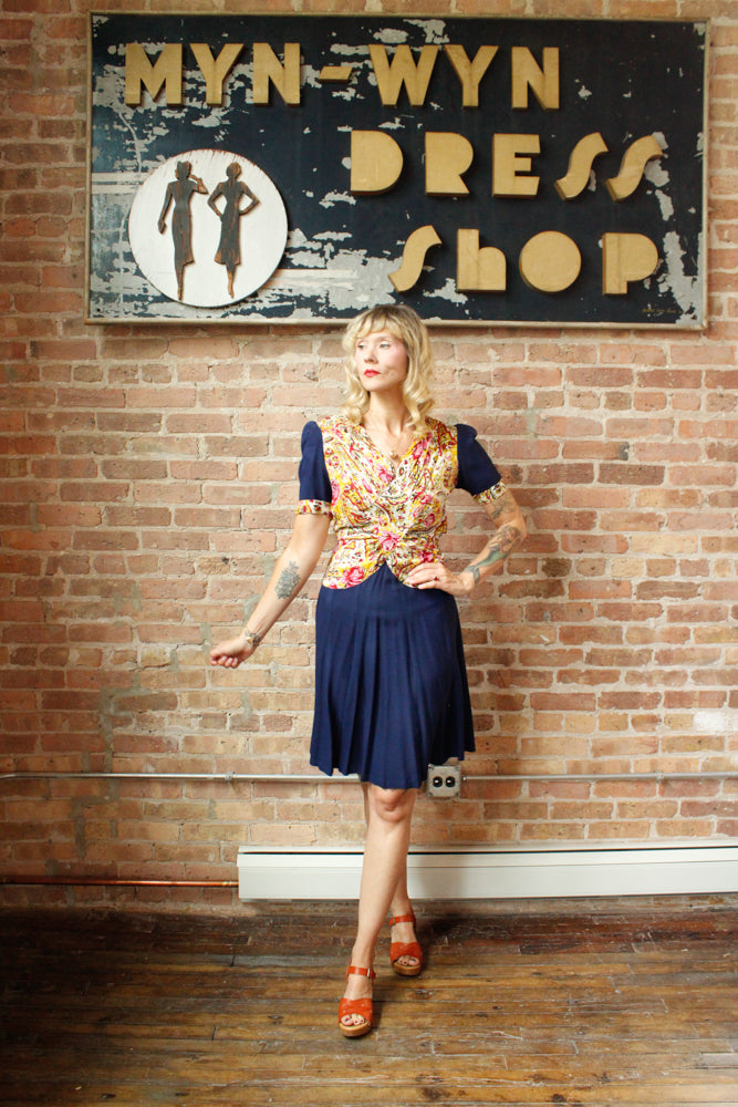 Later 1930s Floral Print Rayon Dress - Medium
