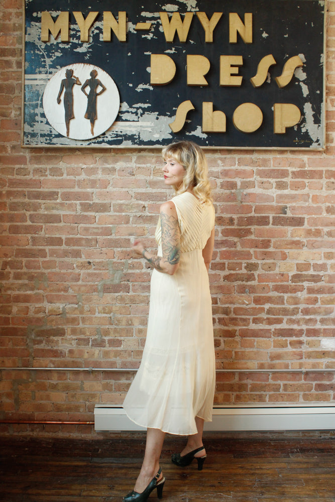 1930s Nude Silk Chiffon Bias Cut Gown - S/M