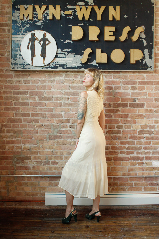 1930s Nude Silk Chiffon Bias Cut Gown - S/M