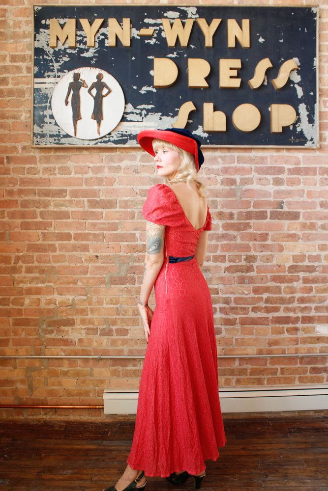 1930s Magenta Lace Puff Sleeve Gown - XS