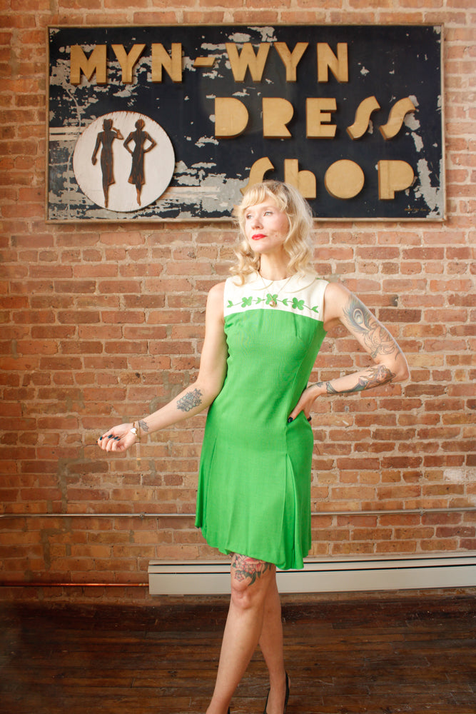 1960s Clover Green & White Shift Dress - Small