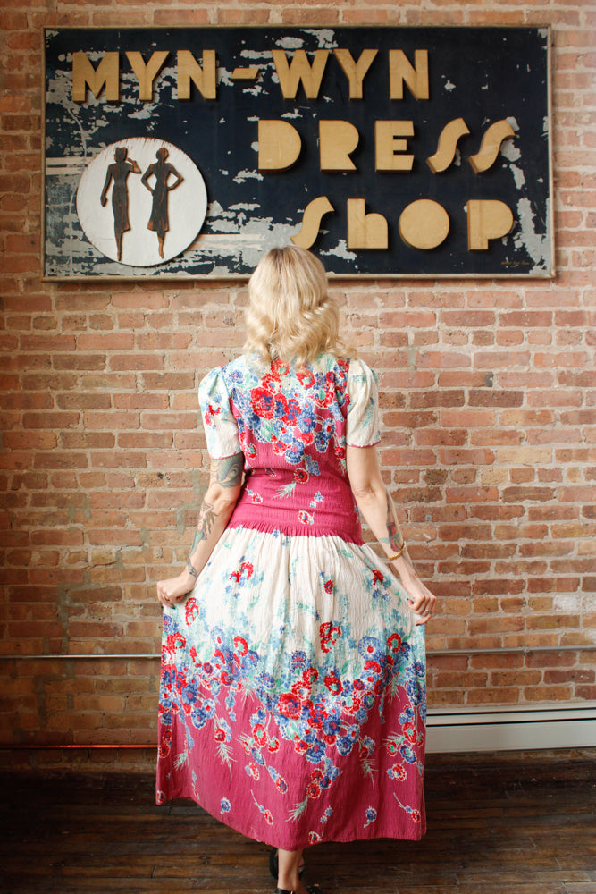 1940-1941 Floral Seersucker Cotton Dressing Gown - S/M