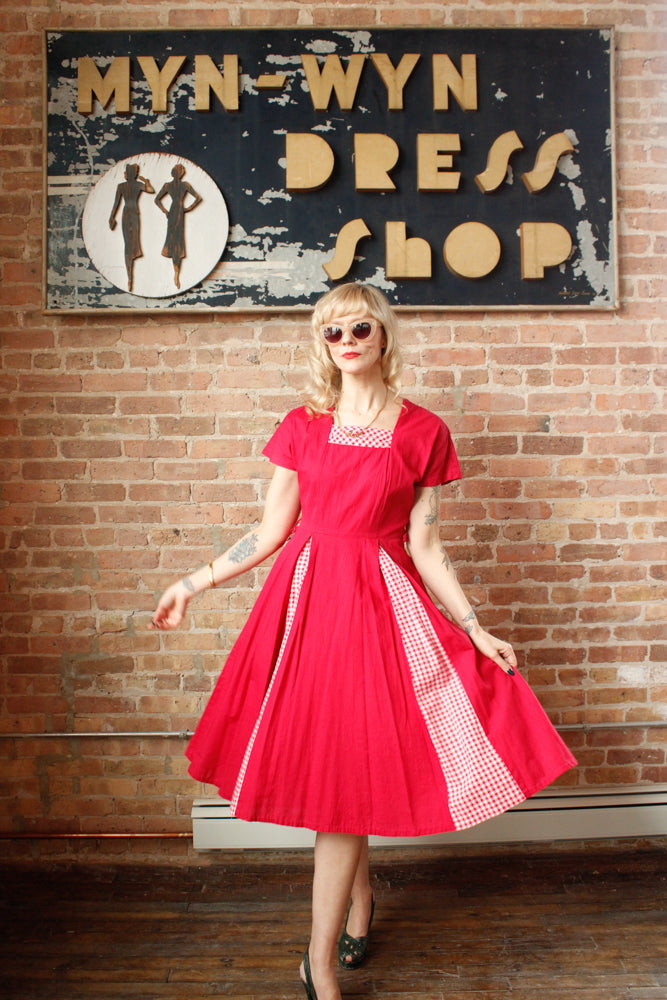 1950s Magenta Pink Peekaboo Gingham Dress - Small