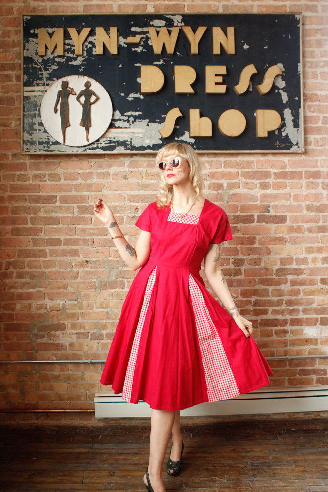 1950s Magenta Pink Peekaboo Gingham Dress - Small