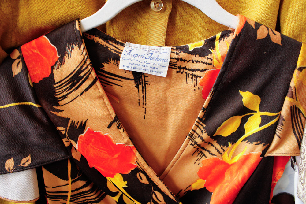 1970s Floral Flutter Sleeve Mini Dress - Medium