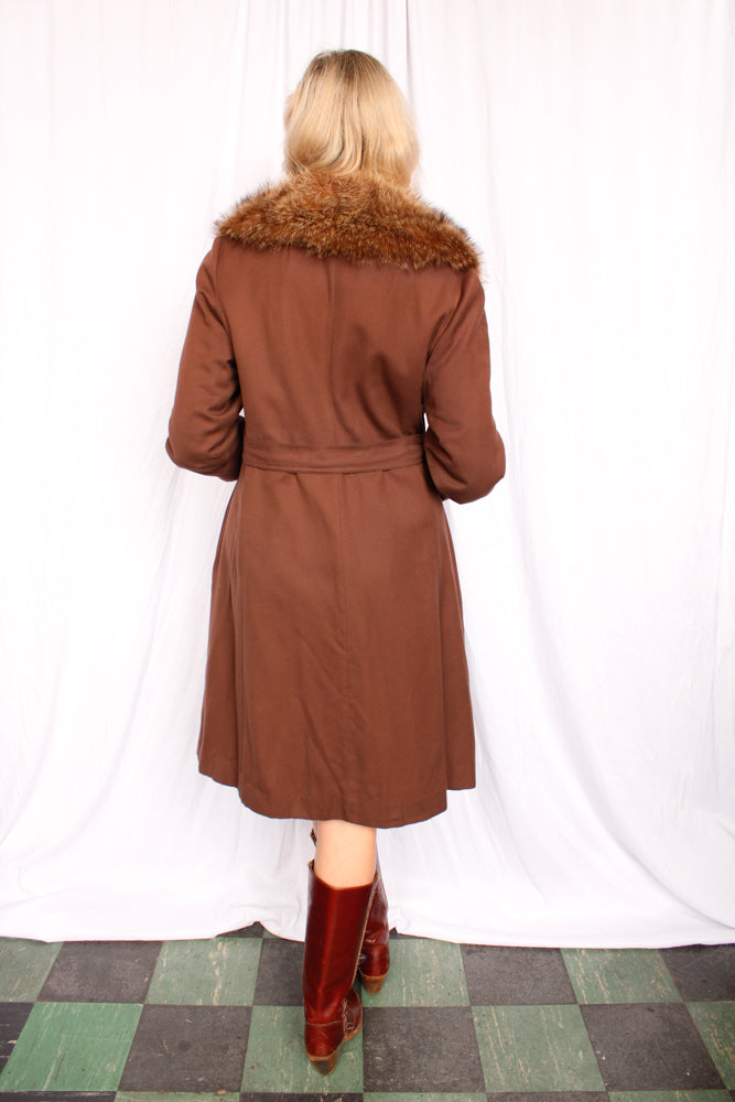 1970s Fall in New York Brown Coat - Large