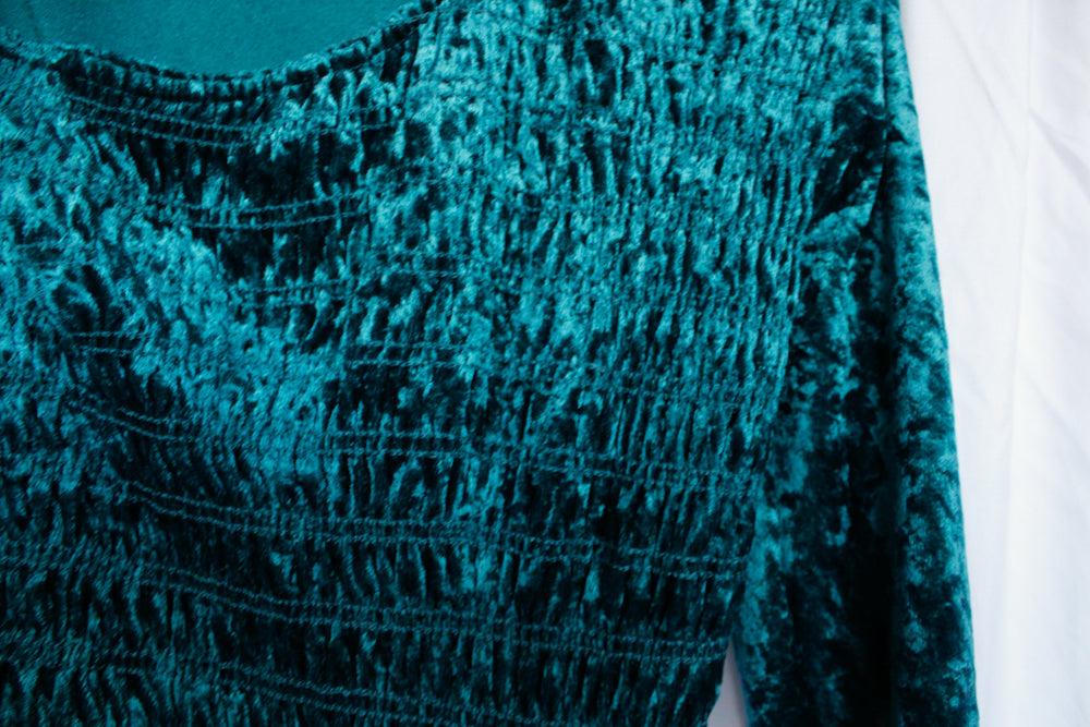 1990s Teal Ruched Velour Crop Top - M/L