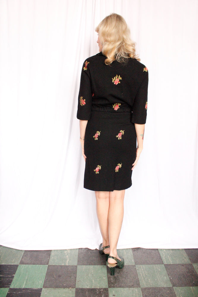 1950s 2pc Rose Embroidered Wool Blouse and Skirt Set - Small