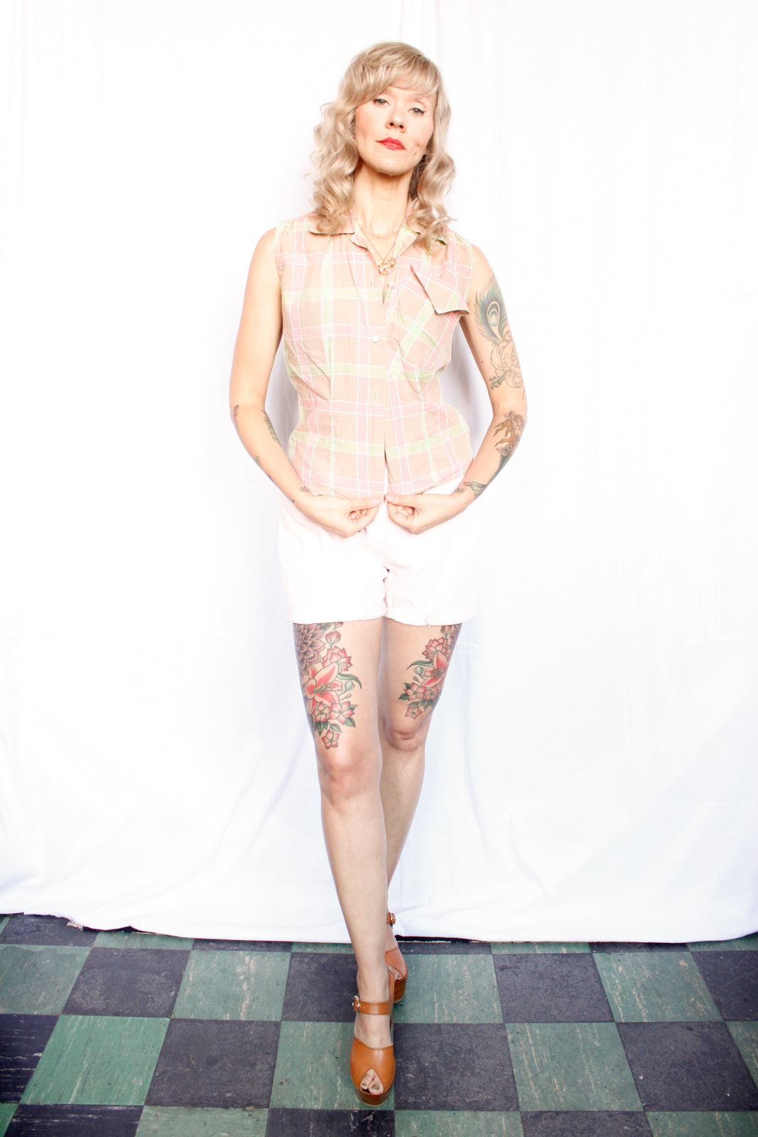1950s Cotton Plaid Sleeveless Blouse - Medium