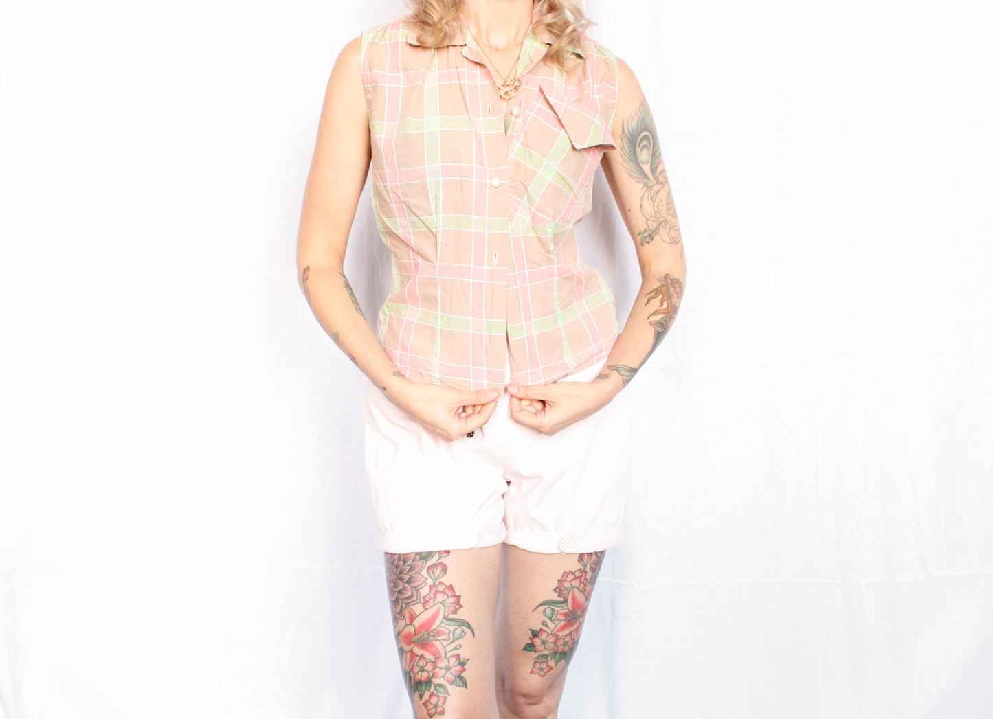 1950s Cotton Plaid Sleeveless Blouse - Medium