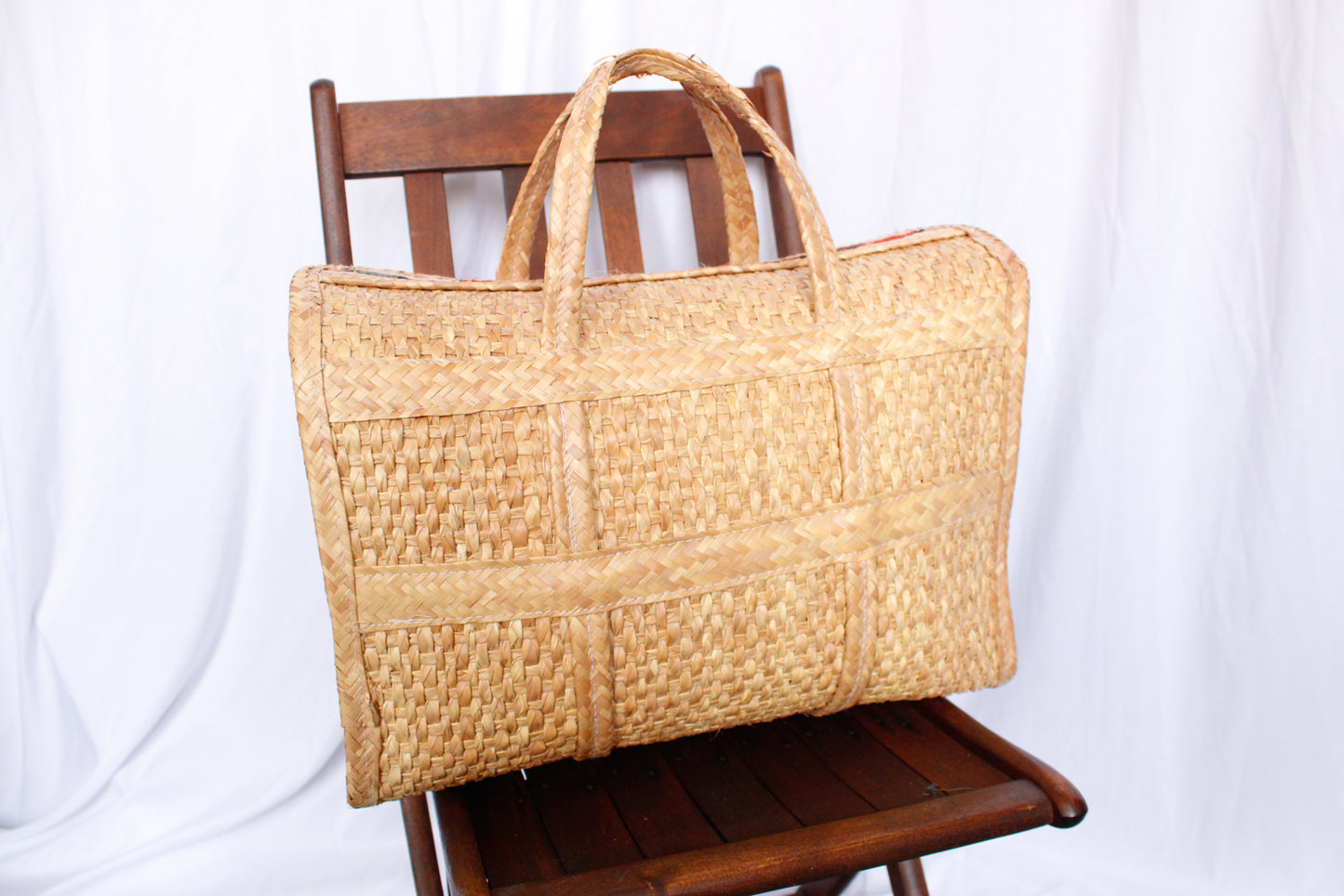 1970s Large Woven Straw Summer Beach Bag