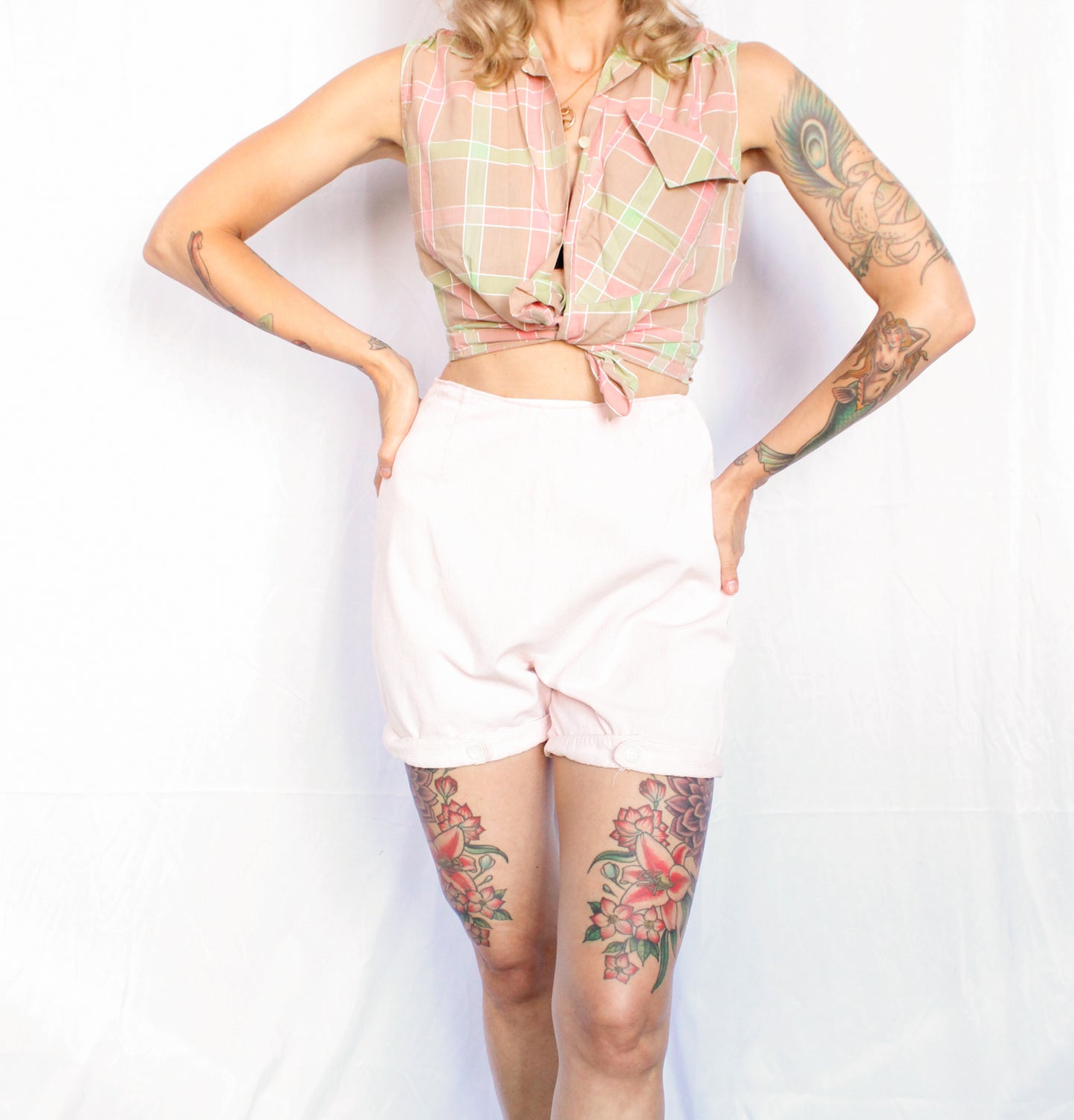 1950s Cotton Plaid Sleeveless Blouse - Medium