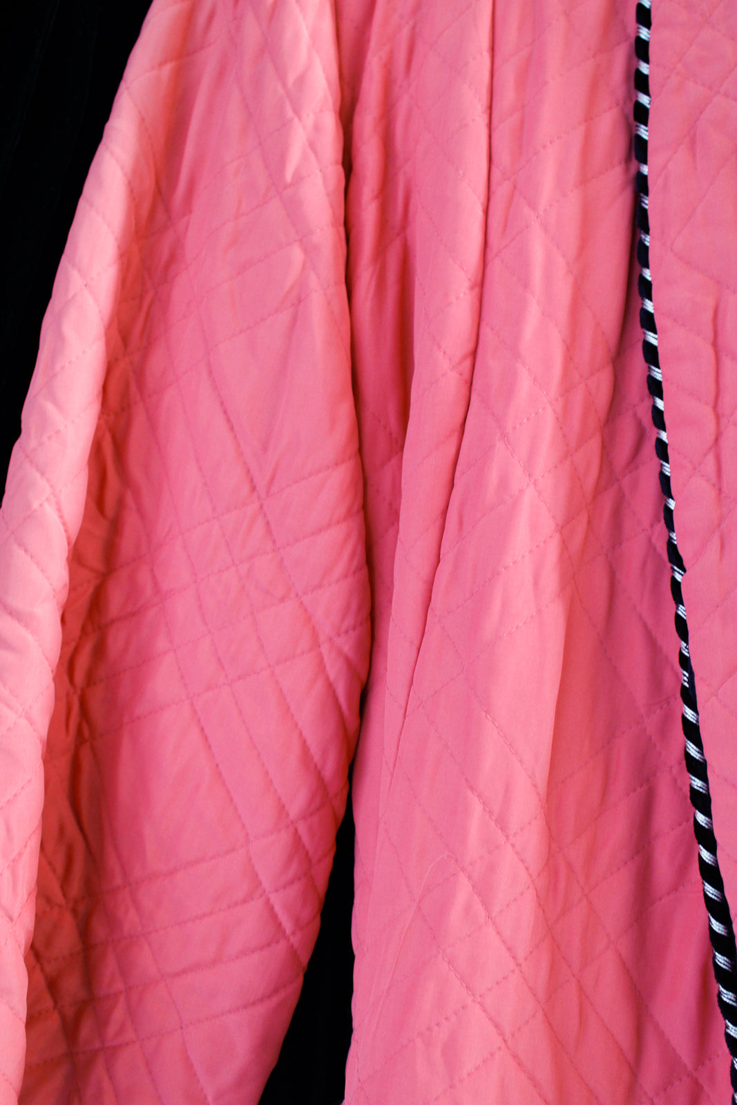 1940s Pink & Black Quilted Lounge Jacket - M/L