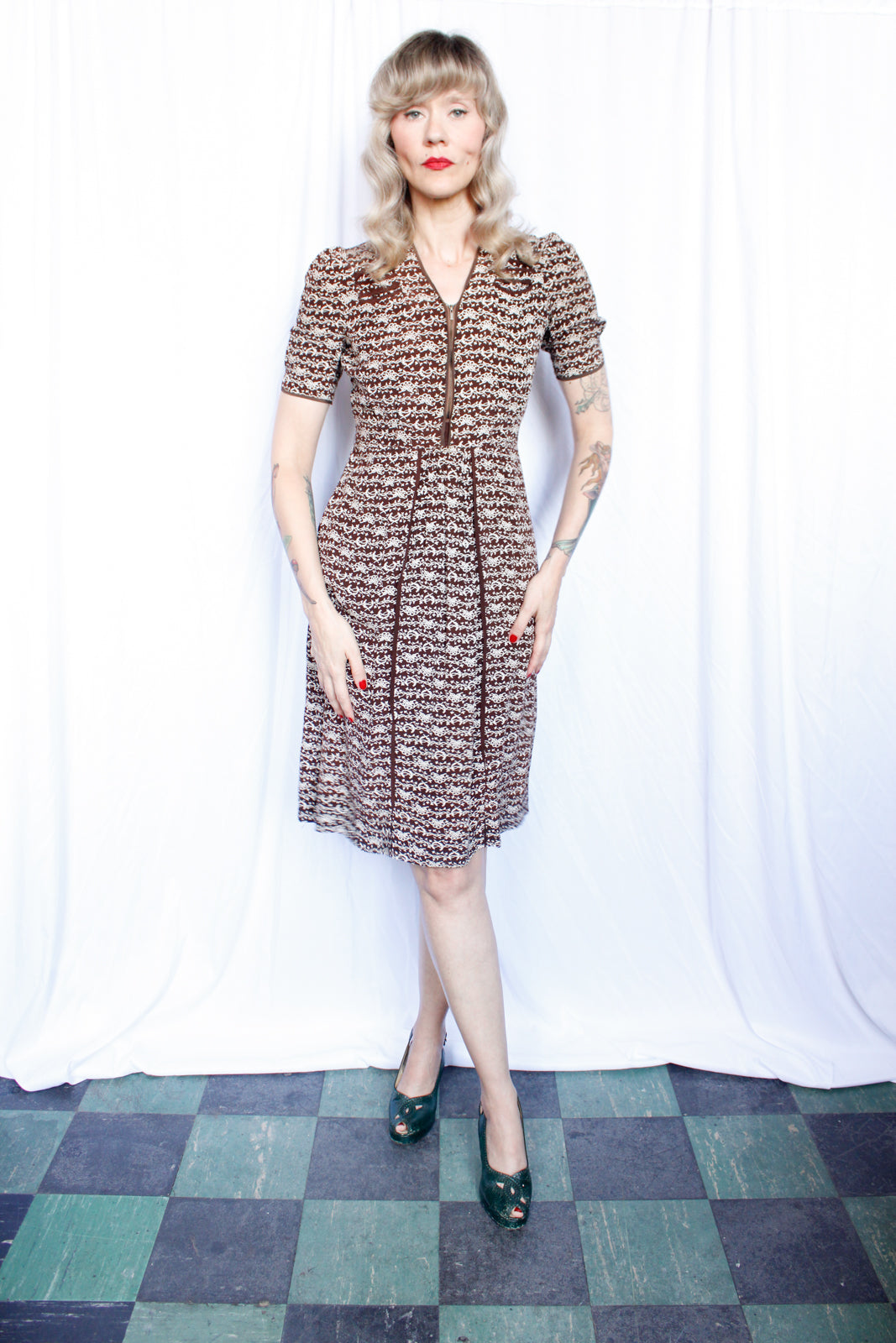 1930s L'Aiglon Brown & White Floral Puff Sleeve Dress - S/M