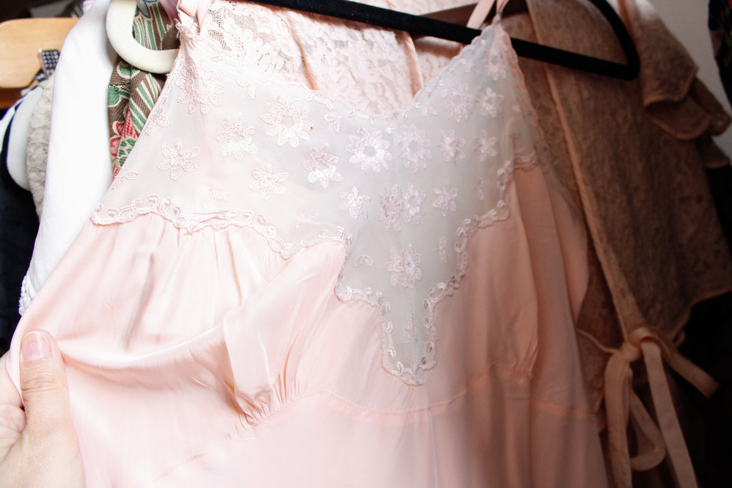 1940s Champagne Pink Rayon Slip - Medium